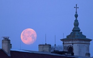 full-moon-biggest-2011-supermoon_33352_600x450-520x325
